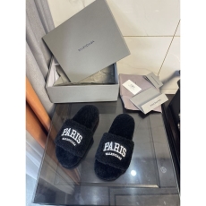 Balenciaga Slippers